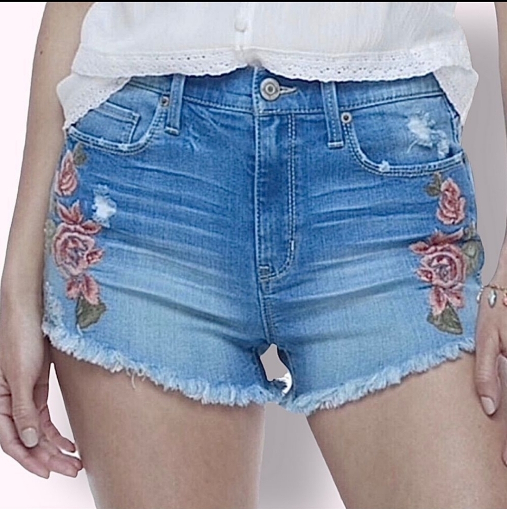 MUDD Embroidered High Rise Jean Shorts - Picture 1 of 6